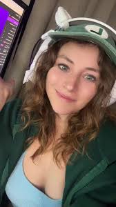 💪🏼 let’s gooooo #twitchaffiliate #newtwitchaffiliate #frostpunk2  #frostpunk #againstthestorm #minecraft