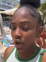 She said this for the Jamaican 🤔🤔😊🤔