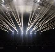 Iluminação de palco para circo: o que precisa de saber antes ...