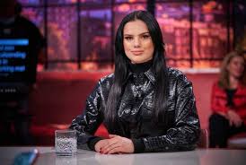 Koningsdag 2018 en het was keihard! Famke Louise Terug Bij Jinek Na Veelbesproken Corona Uitzending Ik Werd Mentaal Kapot Gemaakt Show Destentor Nl