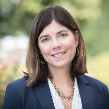 Nicole Deering's Instagram, Twitter & Facebook