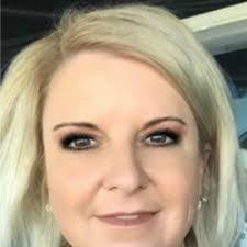 Danielle Mccracken's Instagram, Twitter & Facebook