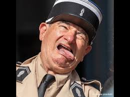 Un petit Festival de mimiques De FUNES par Chris ROODE !