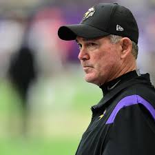 Charley Walters: On any given Sunday, Vikings coach Mike Zimmer could be  out of a job