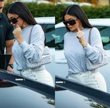 Kylie Along With Corey Was Seen Entering Calabasas In A Restaurant Called Blue Table In 2020 Jenner Style Fashion Kylie