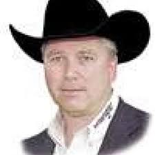 McKee enjoys balancing best of two different rodeo worlds
