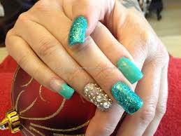 Acrylic Nails With Green Gel Polish And Glitter Glittery Nails Gel Nails Nails