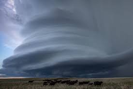 This cell spun like a top for hours and maintained that classic mothership appearance! Pancake Stacked Supercell In Nebraska Stuns Storm Chasers And Scientists Alike The Washington Post