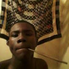 Deonte Moore (@deontemoore83)