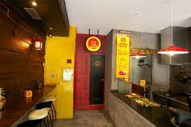 Fast Food Restaurant Interior Design Ideas That You Should Focus On Bored Art Restaurant Interior Design Restaurant Interior Small Restaurant Design