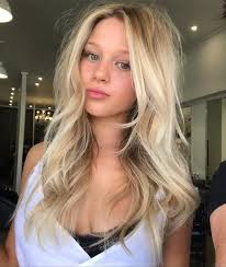 Easy Centre Parted Long Blonde Hairstyles For Women Hair Styles Pinterest Hair Blonde Hair