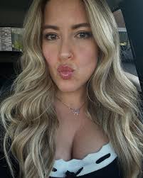 9 years of celebrating birthdays 🎂🥳🎁 happy 30th my love! We've spent the  majority of a decade together. Cheers to entering a whole new decade of new  extremes-adventures, growth and progress, and