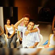 24 de agosto de 2005), más conocido como kaleth morales y apodado el rey de la nueva ola. El Gran Kaleth Morales La Famosa Tia Los Morales Novela Facebook
