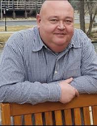 Greg Parton's Instagram, Twitter & Facebook