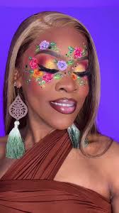 Plant me in your heart 💐❤️ This is my first time trying flowers like this  and I am obsessed with how they came out! Earrings- @flowbymo bymo  Products: @makeuptoyzcosmetics Pigments Launching SOON!! ...