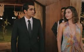 La serie turca 'Una nueva vida', cancelada: se confirma la fecha de emisión  del capítulo final