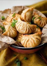 Fried Ginger Beef Dumplings Eat Cho Food Ginger Beef Beef Dumplings Wonton Filling Recipes