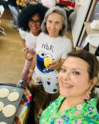 Que mas puedo decir? Ademas que la pase genial! Llegue casi de ultimo  momento! Que soy madre, pero de un perrhijo! Pero igual me recibieron en la  celebracion de las madres de