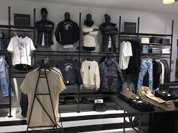 Pin By Knock Knock On Walls Retail Store Design Fancy Store Store Design