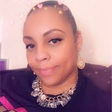 Pamela Pelzer's Instagram, Twitter & Facebook