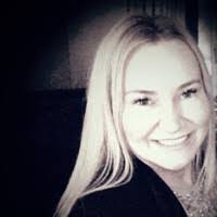 Inez Knox's Instagram, Twitter & Facebook