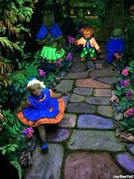 What if you could venture our big rock city visit came to an end at the fairyland caverns, a magical cave featuring beloved storybook characters like red riding hood and mother goose. Lookout Mountain Ga Rock City