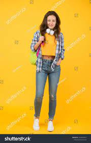 Modern Life University Campus Lifestyle College University Education School Girl With Backpack Woman Universi School G University Campus University Student