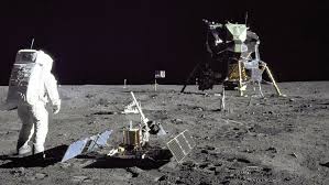 Trend Google: neil armstrong