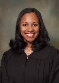 Ebony Marsh's Instagram, Twitter & Facebook