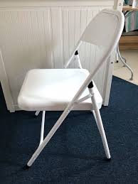 Macadam chaise pliante blanche en acier laqué. 4 X Chaise Pliante En Metal Habitat Macadam