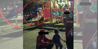 Langsung aja yuk di tonton lagu kanak kanak 2 taman permainan. Budak 2 Tahun Ghaib Selepas Bermain Dalam Terowong Gelongsor Pada Waktu Senja Nasib Ada Yang Jumpa Pa Ma