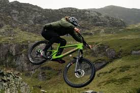 The nomad has enough stiffness in the belly to deliver excellent pop behind the boat, yet in the past few seasons has become a cable favorite as well. 2021 Santa Cruz Nomad 27 5 170mm Travel Summit Bicycles Www Summitbicycles Com