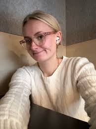 Serena Todd's Instagram, Twitter & Facebook