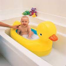 Most ducks are aquatic birds, found in both salt and freshwater. Munchkin Inflatable Baby Duck Bath Suitable For Home Or Travel 6 24 Months Ebay