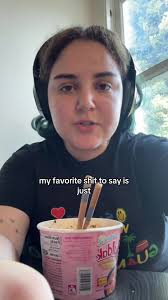 if you say anythint about the fan im making sure you wake up with asbestos  in your walls #bellahadid #thoughtdaughter #joblessbehavior