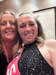 We are more then a team we are sisters/besties We support each other we  encourage we push to succeed we laugh we have fun Our team is the best ❤️🎉  #sprinklemepink#2026goals#herewecome