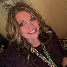 Susie Jensen's Instagram, Twitter & Facebook