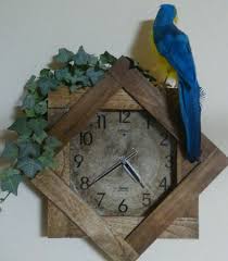 時計リメイク100均 インテリアに合わない安っぽい時計をナチュラルにdiyで変身 100均の板が使える 100均 インテリア 時計 インテリア