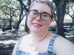 Hi everyone! I'm a Venezuelan who moved to Portland recently from NY and  previously Miami. I'm looking to connect to any Latin community, like  events, activities, Facebook groups, etc, that you might