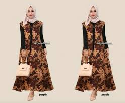 Gamis batik menjadi salah satu model baju batik yang paling banyak dipilih wanita muslim. 35 Rekomendasi Gamis Batik Modern Di Bawah Rp250 Ribu Untukmu Update 2021 Bukareview