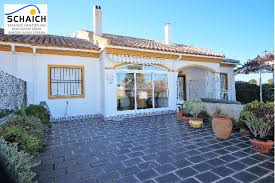 The plot for this house sits in a densely populated locality. Terraced House Middle In El Vergel For Sale
