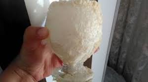 Çok satan her şey değişir kitabının yazarı anette inselberg su, tuz ve sirkeyle 21 gün boyunca yapılan ritüeli gösteriyor. Komsumun Evindeki Kotu Enerjiyi Buyuyu Nasil Ortaya Cikardik Sirkeli Tuzlu Su Ile Youtube