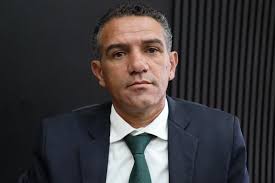 Vanderlei Avelino reitera pedido de placas com nome de ruas no Kamel Saad e  praça no Nova Ponta Porã