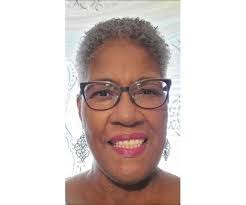 Faye Middleton's Instagram, Twitter & Facebook