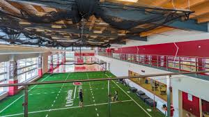 Sports medicine entails the application of scientific research and practice to the optimization of health and athletic performance. Facility Branding Wall Graphics Uw Health Sports Medicine Thysse