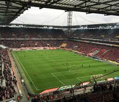 Definitiv ausfallen für das spiel gegen augsburg werden kainzi und sebastian andersson. Bericht Uber Das Heimspiel Des 1 Fc Koln Gegen Augsburg Am 26 11 16 Von Matin Es Haq Klasse 6b Hans Dietrich Genscher Schule