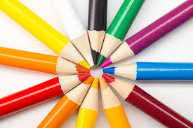 La parola italiana libro deriva dal latino liber.il vocabolo originariamente significava anche corteccia, ma visto che era un materiale usato per scrivere testi (in libro scribuntur litterae, plauto), in seguito per estensione la parola ha assunto il significato di opera letteraria. O4463pyhdasjvm