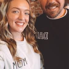 Jillian Mullins's Instagram, Twitter & Facebook