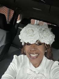 Another Sunday to celebrate— •We welcomed our new organist, Anna Varisco, a  student at Mercer, with a pretty bouquet of yellow roses. •We celebrated  the 60th Wedding Anniversary of David & Janet