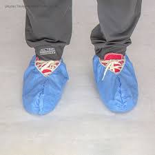 The sole/tread of your orthopedic walking boot is exposed for proper footing and safety. China Disposable Protective Microporous Waterproof Surgical Medical Shoe Cover Anti Slip Pp Sms Cpe Non Woven Non Skid Non Slip Plastic Boot Shoe Covers China Disposable Boot Cover And Boot Cover Waterproof Price